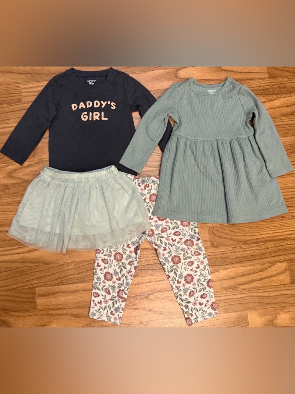 ⭐️2/$12 Girls 12-18m Carter's Outfit Set 4pcs- dress skirt bodysuit leggings